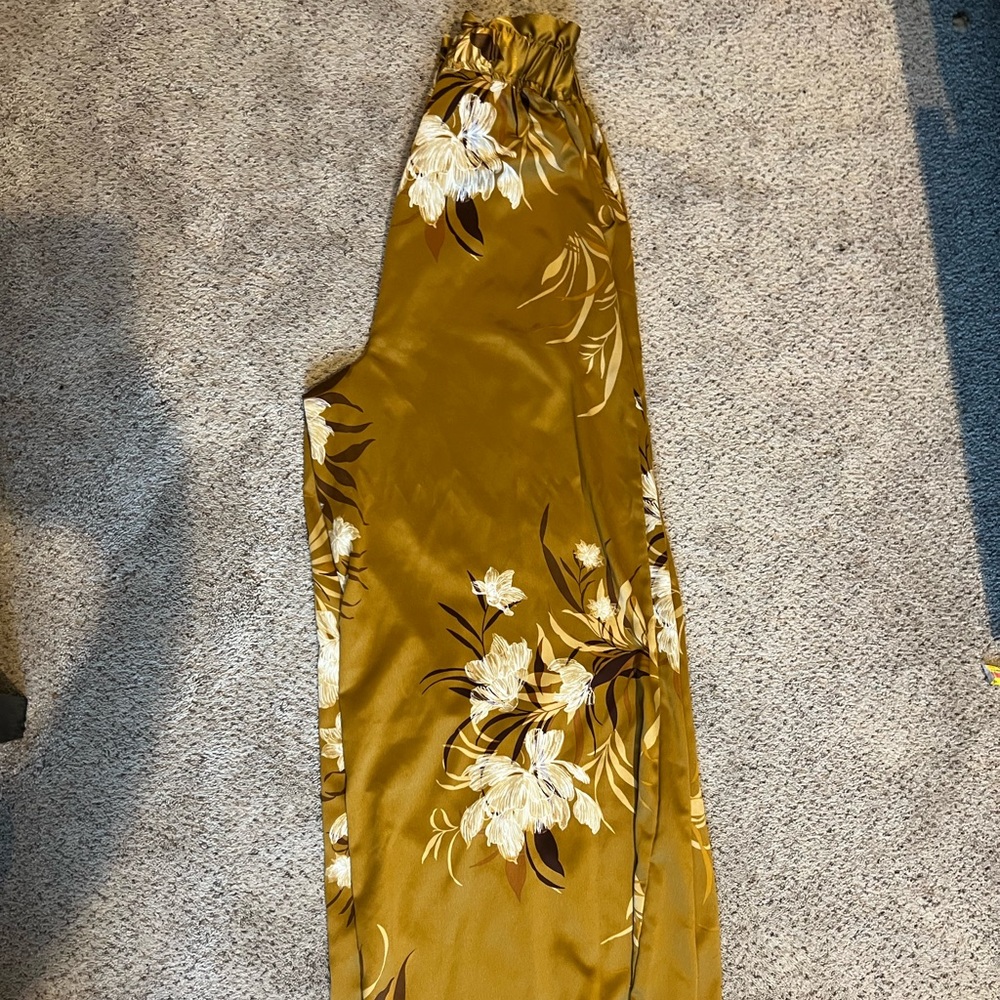 Express floral satin pants-size XS